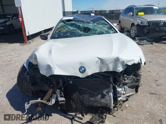 ✅ 2021 BMW M8 Competition • VIN: WBSGV0C05MCF88621 • Lot: 42218093. Listed on IAAI with Not provided. Free auction sales archive from the USA and detailed vehicle history report at DreamBid. Image 6.