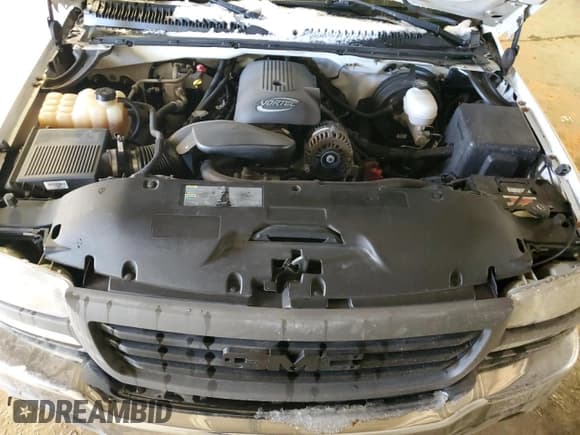 ✅ 2006 GMC Sierra 1500 Work Truck • VIN: 1GTEC14V96E201982 • Лот: 46054405. Опубликован ранее на Copart с пробегом 266 687 миль. Бесплатный доступ к архиву аукционных продаж из США и подробный отчёт об истории автомобиля на DreamBid. Изображение 11.