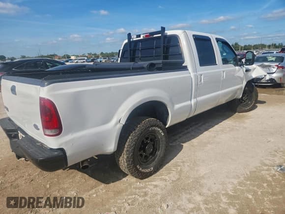 ✅ 2004 Ford F-250 XL • VIN: 1FTNW21S94EA21275 • Лот: 94861445. Опубликован ранее на Copart с пробегом 155 574 миль. Бесплатный доступ к архиву аукционных продаж из США и подробный отчёт об истории автомобиля на DreamBid. Изображение 3.