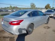 ✅ 2017 Nissan Altima S • VIN: 1N4AL3AP7HN331350 • Lot: 43360137. Listed on IAAI with 85,633 mi. Free auction sales archive from the USA and detailed vehicle history report at DreamBid. Image 4.