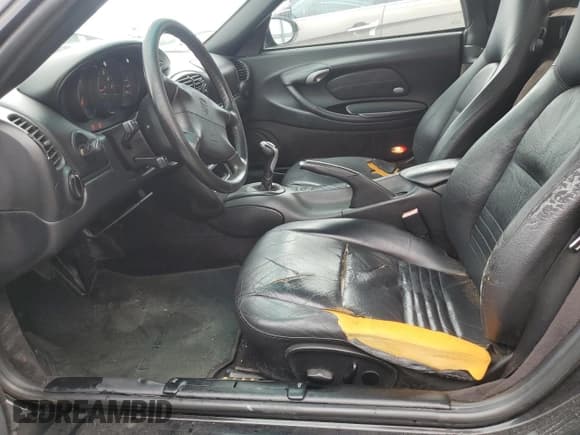 ✅ 2000 Porsche Boxster • VIN: WP0CA2984YU626041 • Lot: 70284895. Wystawiony na Copart z przebiegiem 200 960 mil. Bezpłatny archiwum sprzedaży aukcyjnych z USA i szczegółowy raport historii pojazdu na DreamBid. Zdjęcie 7.