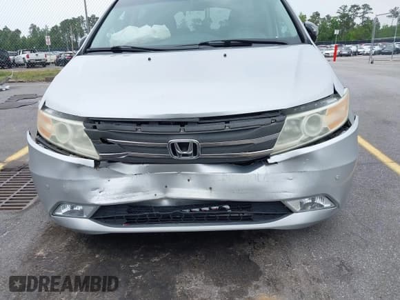 ✅ 2012 Honda Odyssey Touring • VIN: 5FNRL5H93CB122128 • Лот: 42206838. Опубликован ранее на IAAI с пробегом 181 605 миль. Бесплатный доступ к архиву аукционных продаж из США и подробный отчёт об истории автомобиля на DreamBid. Изображение 6.