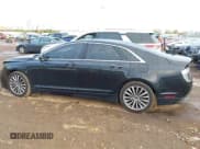 ✅ 2017 Lincoln MKZ Select • VIN: 3LN6L5D94HR663120 • Lot: 43550365. Wystawiony na IAAI z przebiegiem 134 224 mil. Bezpłatny archiwum sprzedaży aukcyjnych z USA i szczegółowy raport historii pojazdu na DreamBid. Zdjęcie 14.