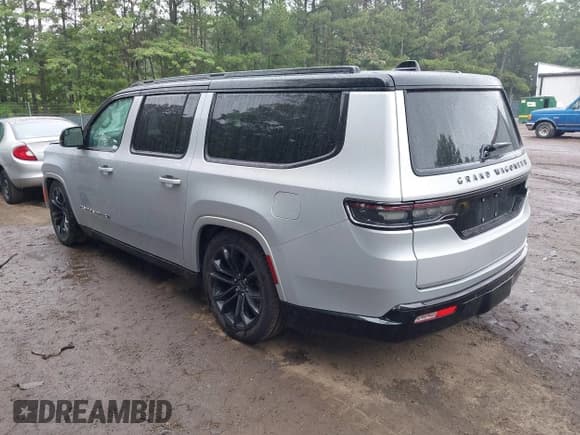 ✅ 2024 Jeep Grand Wagoneer Series II • VIN: 1C4SJSFP1RS107470 • Лот: 42436912. Опубликован ранее на IAAI с пробегом 45 065 миль. Бесплатный доступ к архиву аукционных продаж из США и подробный отчёт об истории автомобиля на DreamBid. Изображение 3.