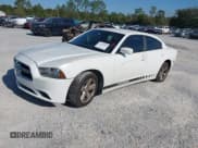 ✅ 2011 Dodge Charger SE • VIN: 2B3CL3CG0BH587220 • Lot: 43722361. Wystawiony na IAAI z przebiegiem 217 118 mil. Bezpłatny archiwum sprzedaży aukcyjnych z USA i szczegółowy raport historii pojazdu na DreamBid. Zdjęcie 2.