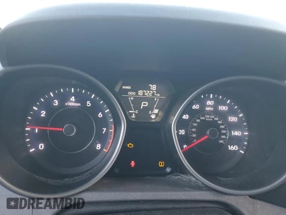 ✅ 2013 Hyundai Elantra GLS • VIN: 5NPDH4AE7DH263879 • Lot: 90371125. Listed on Copart with 187,227 mi. Free auction sales archive from the USA and detailed vehicle history report at DreamBid. Image 9.