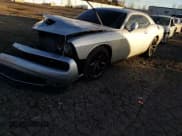 ✅ 2019 Dodge Challenger R/T • VIN: 2C3CDZBT5KH649972 • Lot: 79386593. Wystawiony na Copart z przebiegiem 79 476 mil. Bezpłatny archiwum sprzedaży aukcyjnych z USA i szczegółowy raport historii pojazdu na DreamBid. Zdjęcie 11.