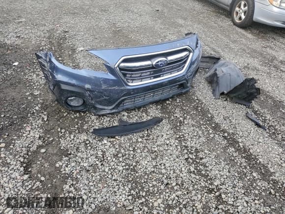 ✅ 2018 Subaru Outback Limited • VIN: 4S4BSANC8J3300313 • Lot: 92748975. Listed on Copart with 76,379 mi. Free auction sales archive from the USA and detailed vehicle history report at DreamBid. Image 13.