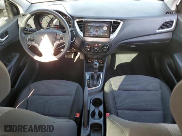 ✅ 2022 Hyundai Accent SEL • VIN: 3KPC24A65NE159242 • Lot: 84866665. Wystawiony na Copart z przebiegiem 40 398 mil. Bezpłatny archiwum sprzedaży aukcyjnych z USA i szczegółowy raport historii pojazdu na DreamBid. Zdjęcie 8.