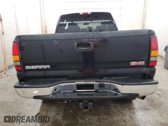 ✅ 2004 GMC Sierra 2500HD SLT • VIN: 1GTHK23234F205868 • Lot: 52229555. Wystawiony na Copart z przebiegiem 199 595 mil. Bezpłatny archiwum sprzedaży aukcyjnych z USA i szczegółowy raport historii pojazdu na DreamBid. Zdjęcie 6.