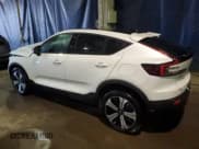 ✅ 2023 Volvo C40 Plus • VIN: YV4ED3GLXP2065848 • Lot: 49065114. Wystawiony na Copart z przebiegiem 9 557 mil. Bezpłatny archiwum sprzedaży aukcyjnych z USA i szczegółowy raport historii pojazdu na DreamBid. Zdjęcie 2.