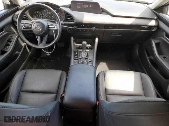 ✅ 2022 Mazda 3 Select • VIN: 3MZBPABL0NM310930 • Lot: 56506565. Wystawiony na Copart z przebiegiem 38 076 mil. Bezpłatny archiwum sprzedaży aukcyjnych z USA i szczegółowy raport historii pojazdu na DreamBid. Zdjęcie 8.