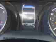 2022 Toyota Camry SE z VIN 4T1G11AK5NU018670, wystawiony jako IAAI lot #43344974 z przebiegiem 122 219 mil mil oraz . Historia ofert i sprzedaży dostępna na DreamBid. Obrazek 16.