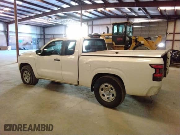 2024 Nissan Frontier S with VIN 1N6ED1CL7RN667215, listed as a Copart auction lot 85117345 with 17,702 mi miles and Salvage title. Bid and sale history available at DreamBid. Image 2.