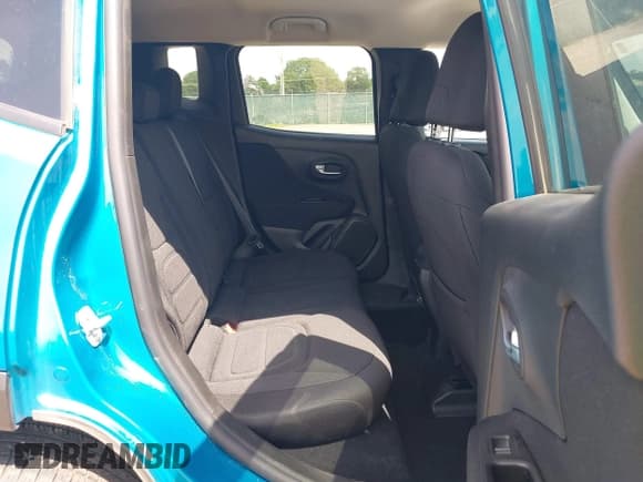 ✅ 2020 Jeep Renegade Latitude • VIN: ZACNJBBB4LPL34900 • Lot: 42274669. Wystawiony na IAAI z przebiegiem 41 908 mil. Bezpłatny archiwum sprzedaży aukcyjnych z USA i szczegółowy raport historii pojazdu na DreamBid. Zdjęcie 8.