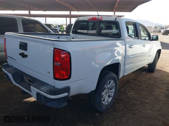 ✅ 2020 Chevrolet Colorado 2WD LT • VIN: 1GCGSCEN2L1179008 • Lot: 41537768. Listed on IAAI with 28,152 mi. Free auction sales archive from the USA and detailed vehicle history report at DreamBid. Image 4.