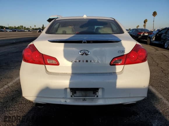 ✅ 2011 Infiniti G25 Journey • VIN: JN1DV6AP2BM601703 • Lot: 71112815. Listed on Copart with 316,760 mi. Free auction sales archive from the USA and detailed vehicle history report at DreamBid. Image 6.