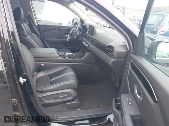 ✅ 2023 Honda Pilot EX-L • VIN: 5FNYG1H41PB045908 • Lot: 43286559. Listed on IAAI with 32,146 mi. Free auction sales archive from the USA and detailed vehicle history report at DreamBid. Image 5.