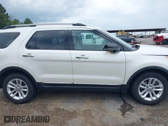 ✅ 2013 Ford Explorer XLT • VIN: 1FM5K7D84DGA17157 • Lot: 42296441. Wystawiony na IAAI z przebiegiem 108 367 mil. Bezpłatny archiwum sprzedaży aukcyjnych z USA i szczegółowy raport historii pojazdu na DreamBid. Zdjęcie 13.