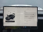 ✅ 2025 Tesla Model 3 Long Range • VIN: 5YJ3E1EB6SF878888 • Lot: 41451317. Wystawiony na IAAI z przebiegiem 732 mil. Bezpłatny archiwum sprzedaży aukcyjnych z USA i szczegółowy raport historii pojazdu na DreamBid. Zdjęcie 13.