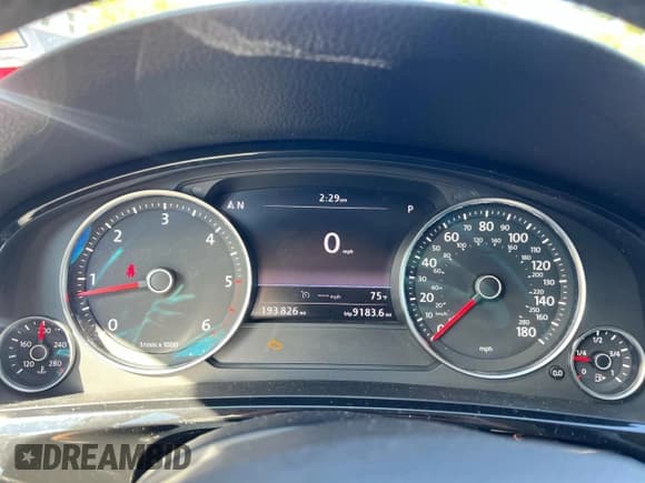 ✅ 2013 Volkswagen Touareg Sport • VIN: WVGEP9BP2DD003993 • Лот: 80885545. Опубликован ранее на Copart с пробегом 193 862 миль. Бесплатный доступ к архиву аукционных продаж из США и подробный отчёт об истории автомобиля на DreamBid. Изображение 8.