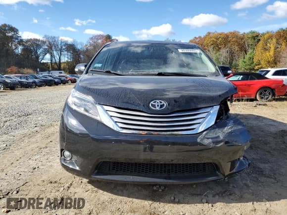 ✅ 2015 Toyota Sienna Limited • VIN: 5TDDK3DC5FS122375 • Lot: 90309665. Wystawiony na Copart z przebiegiem 97 685 mil. Bezpłatny archiwum sprzedaży aukcyjnych z USA i szczegółowy raport historii pojazdu na DreamBid. Zdjęcie 5.