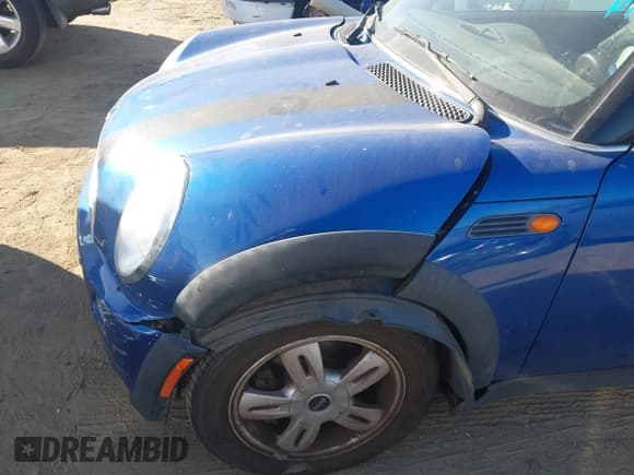 ✅ 2006 MINI Convertible • VIN: WMWRF33576TG14873 • Lot: 43592857. Listed on IAAI with 104,184 mi. Free auction sales archive from the USA and detailed vehicle history report at DreamBid. Image 6.