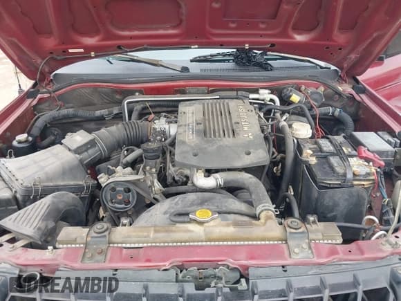 ✅ 2001 Mitsubishi Montero Sport ES • VIN: JA4LS21H81P028672 • Lot: 42983328. Listed on IAAI with 122,936 mi. Free auction sales archive from the USA and detailed vehicle history report at DreamBid. Image 10.