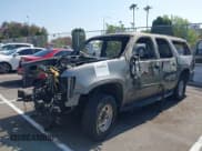 ✅ 2007 Chevrolet Suburban Commercial • VIN: 3GNGK26K77G143019 • Lot: 42608014. Wystawiony na IAAI z przebiegiem Nie podano. Bezpłatny archiwum sprzedaży aukcyjnych z USA i szczegółowy raport historii pojazdu na DreamBid. Zdjęcie 6.