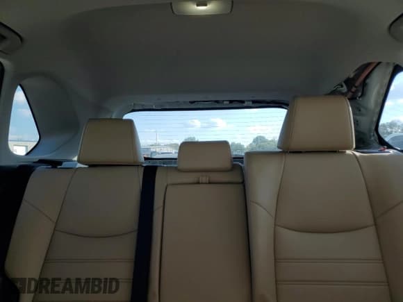 ✅ 2022 Toyota RAV4 XLE Premium • VIN: 2T3A1RFV1NW285190 • Lot: 84369315. Wystawiony na Copart z przebiegiem 35 727 mil. Bezpłatny archiwum sprzedaży aukcyjnych z USA i szczegółowy raport historii pojazdu na DreamBid. Zdjęcie 10.