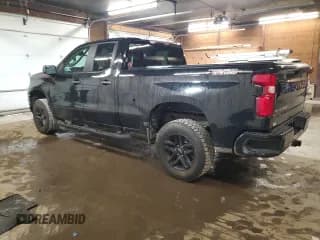 ✅ 2019 Chevrolet Silverado 1500 Custom Trail Boss • VIN: 1GCRYCEF0KZ264333 • Lot: 71750434. Wystawiony na Copart z przebiegiem 77 066 mil. Bezpłatny archiwum sprzedaży aukcyjnych z USA i szczegółowy raport historii pojazdu na DreamBid. Zdjęcie 2.