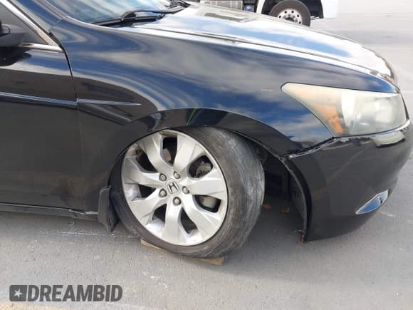 ✅ 2008 Honda Accord EX • VIN: 1HGCP26788A089431 • Lot: 43437042. Listed on IAAI with 217,302 mi. Free auction sales archive from the USA and detailed vehicle history report at DreamBid. Image 6.