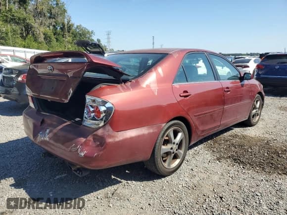 ✅ 2005 Toyota Camry SE • VIN: 4T1BA32K25U506950 • Лот: 82640945. Опубликован ранее на Copart с пробегом 235 260 миль. Бесплатный доступ к архиву аукционных продаж из США и подробный отчёт об истории автомобиля на DreamBid. Изображение 3.