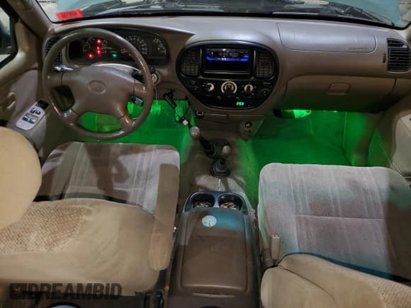 ✅ 2001 Toyota Tundra SR5 • VIN: 5TBBN44161S214907 • Lot: 89259025. Wystawiony na Copart z przebiegiem 331 191 mil. Bezpłatny archiwum sprzedaży aukcyjnych z USA i szczegółowy raport historii pojazdu na DreamBid. Zdjęcie 8.