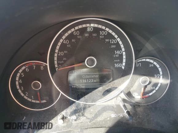 ✅ 2014 Volkswagen Beetle 1.8T • VIN: 3VWJ07AT8EM635166 • Lot: 78831714. Listed on Copart with 116,123 mi. Free auction sales archive from the USA and detailed vehicle history report at DreamBid. Image 9.