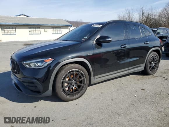 ✅ 2022 Mercedes-Benz GLA 35 AMG • VIN: W1N4N5BB5NJ401584 • Лот: 46626025. Опубликован ранее на Copart с пробегом 53 150 миль. Бесплатный доступ к архиву аукционных продаж из США и подробный отчёт об истории автомобиля на DreamBid. Изображение 1.