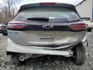 ✅ 2023 Chevrolet Bolt EV 1LT • VIN: 1G1FW6S07P4174264 • Lot: 50302255. Wystawiony na Copart z przebiegiem 16 299 mil. Bezpłatny archiwum sprzedaży aukcyjnych z USA i szczegółowy raport historii pojazdu na DreamBid. Zdjęcie 6.