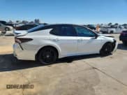 ✅ 2021 Toyota Camry TRD • VIN: 4T1KZ1AK7MU059108 • Lot: 85931695. Wystawiony na Copart z przebiegiem 25 643 mil. Bezpłatny archiwum sprzedaży aukcyjnych z USA i szczegółowy raport historii pojazdu na DreamBid. Zdjęcie 3.