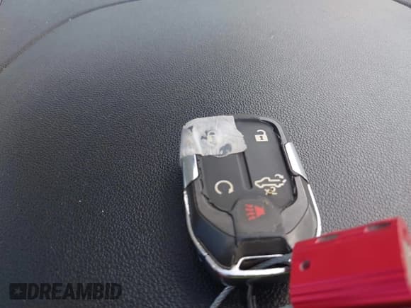 ✅ 2020 Chevrolet Silverado 1500 LT • VIN: 3GCUYDED9LG423950 • Lot: 43032146. Listed on IAAI with 66,587 mi. Free auction sales archive from the USA and detailed vehicle history report at DreamBid. Image 11.