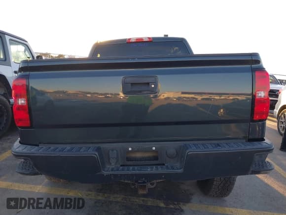 ✅ 2018 Chevrolet Silverado 1500 Work Truck • VIN: 3GCUKNEC8JG402700 • Lot: 41015830. Listed on IAAI with 107,781 mi. Free auction sales archive from the USA and detailed vehicle history report at DreamBid. Image 16.