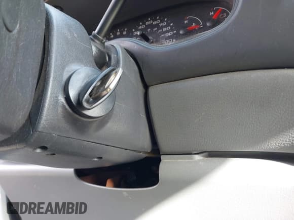 ✅ 2005 Ford Econoline Cargo • VIN: 1FTSS34S95HA79600 • Лот: 43632409. Опубликован ранее на IAAI с пробегом 177 047 миль. Бесплатный доступ к архиву аукционных продаж из США и подробный отчёт об истории автомобиля на DreamBid. Изображение 11.