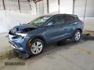 ✅ 2024 Buick Encore GX Preferred • VIN: KL4AMCSL2RB002412 • Lot: 89630995. Wystawiony na Copart z przebiegiem 19 962 mil. Bezpłatny archiwum sprzedaży aukcyjnych z USA i szczegółowy raport historii pojazdu na DreamBid. Zdjęcie 1.