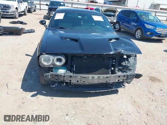 ✅ 2018 Dodge Challenger SXT • VIN: 2C3CDZAG0JH232858 • Lot: 43135440. Wystawiony na IAAI z przebiegiem 114 000 mil. Bezpłatny archiwum sprzedaży aukcyjnych z USA i szczegółowy raport historii pojazdu na DreamBid. Zdjęcie 13.