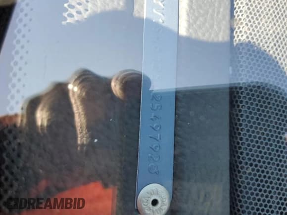 ✅ 2006 Volvo V70 2.4L • VIN: YV1SW612562549792 • Lot: 86781715. Listed on Copart with 289,024 mi. Free auction sales archive from the USA and detailed vehicle history report at DreamBid. Image 13.