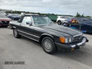 ✅ 1987 Mercedes-Benz 560 SL • VIN: WDBBA48D4HA061845 • Lot: 85739155. Listed on Copart with 117,433 mi. Free auction sales archive from the USA and detailed vehicle history report at DreamBid. Image 4.