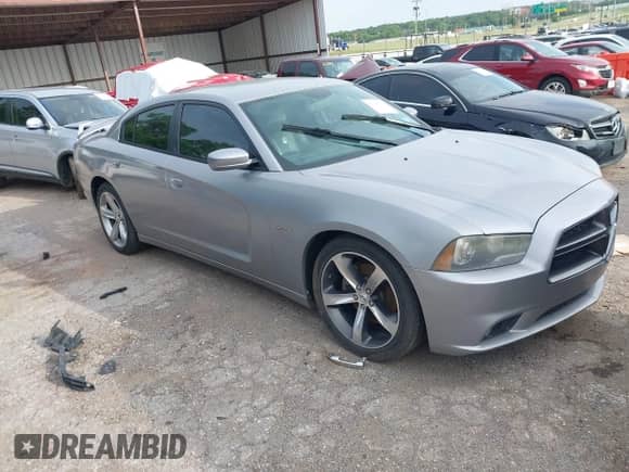 ✅ 2014 Dodge Charger RT • VIN: 2C3CDXCT4EH253765 • Lot: 42395731. Listed on IAAI with 140,415 mi. Free auction sales archive from the USA and detailed vehicle history report at DreamBid. Image 1.
