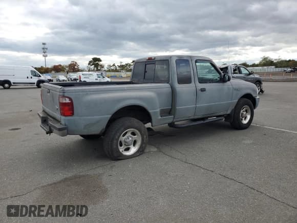 ✅ 2001 Ford Ranger XL Fleet • VIN: 1FTZR15U41TA17088 • Lot: 86592045. Listed on Copart with 131,654 mi. Free auction sales archive from the USA and detailed vehicle history report at DreamBid. Image 3.
