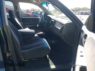 ✅ 2001 Dodge Dakota Sport • VIN: 1B7HG2AN51S275762 • Lot: 42637294. Wystawiony na IAAI z przebiegiem 192 794 mil. Bezpłatny archiwum sprzedaży aukcyjnych z USA i szczegółowy raport historii pojazdu na DreamBid. Zdjęcie 5.