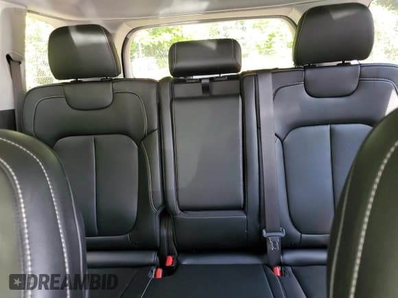 ✅ 2023 Jeep Grand Cherokee • VIN: 1C4RJYB64PC665481 • Лот: 62700645. Опубликован ранее на Copart с пробегом 26 241 миль. Бесплатный доступ к архиву аукционных продаж из США и подробный отчёт об истории автомобиля на DreamBid. Изображение 10.