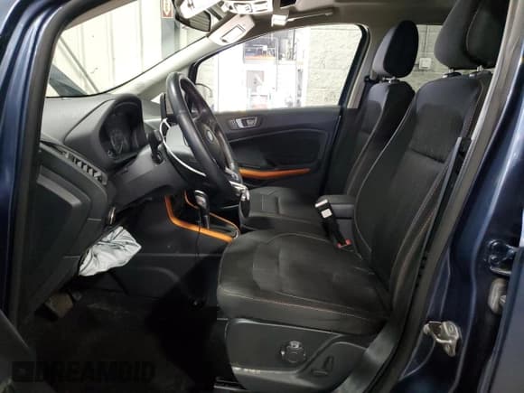 ✅ 2021 Ford EcoSport SE • VIN: MAJ6S3GL1MC435674 • Lot: 85937475. Wystawiony na Copart z przebiegiem 34 238 mil. Bezpłatny archiwum sprzedaży aukcyjnych z USA i szczegółowy raport historii pojazdu na DreamBid. Zdjęcie 7.